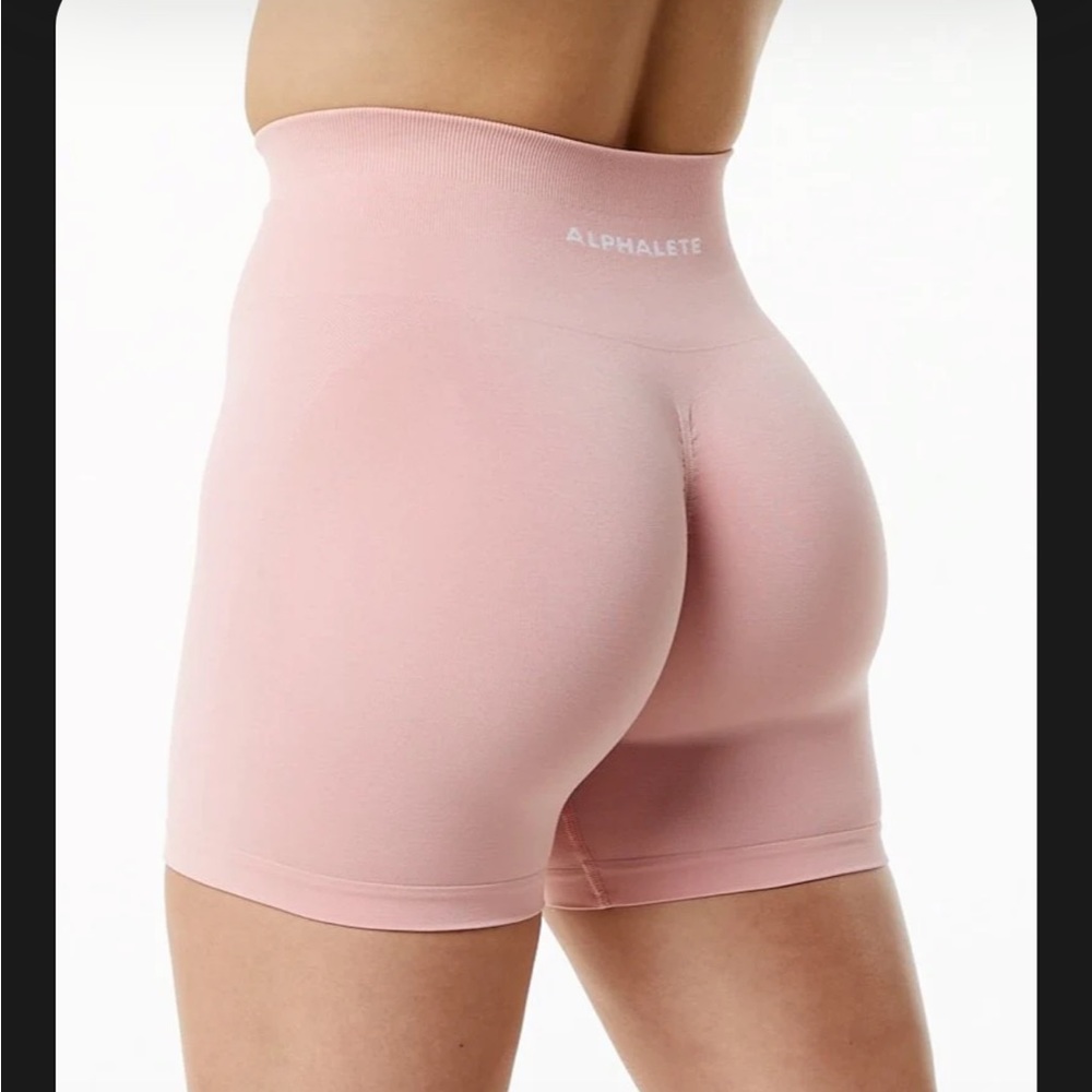 Alphalete amplify shorts